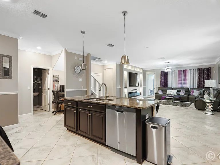 9650 Ivory Dr — Photo 7