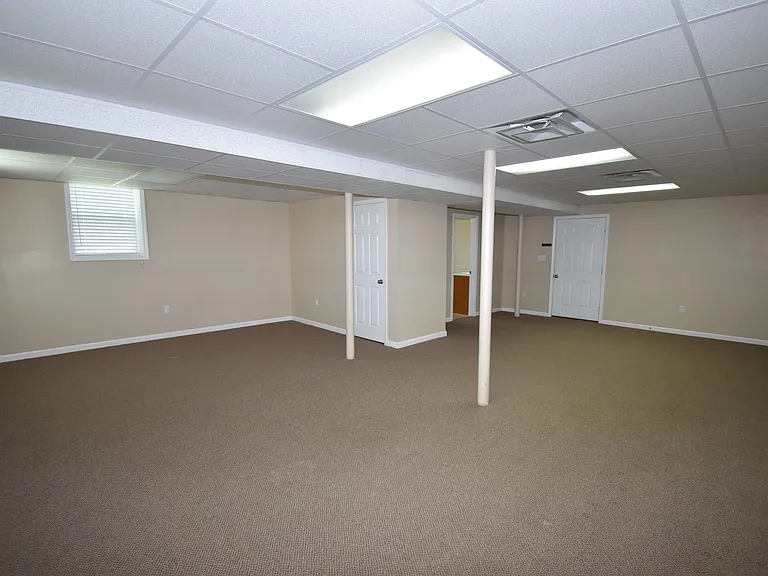 3049 Westchester Dr — Photo 27