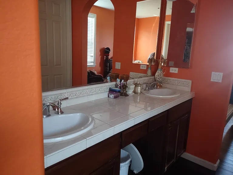 3004 Tagura Dr — Photo 9