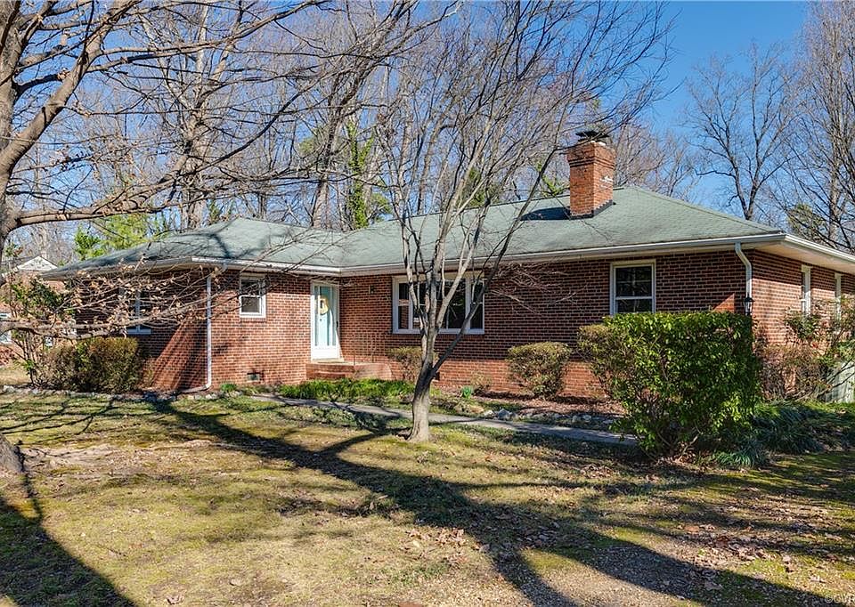 1st image of 2839 Weymouth Dr