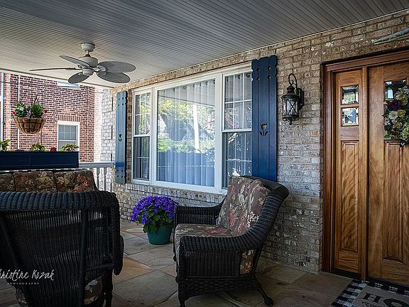 2nd image of 6 Pansy Ave
