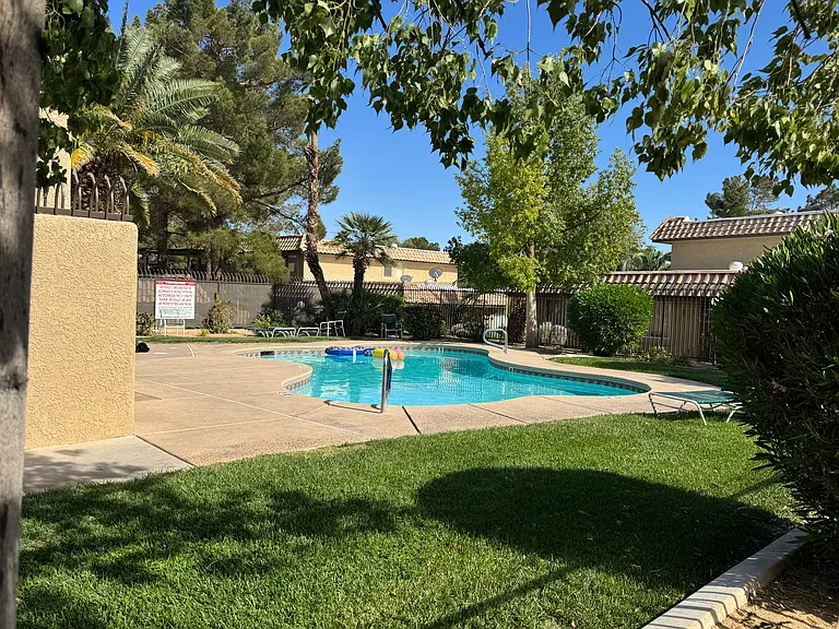 1853 Plum Ct — Photo 14