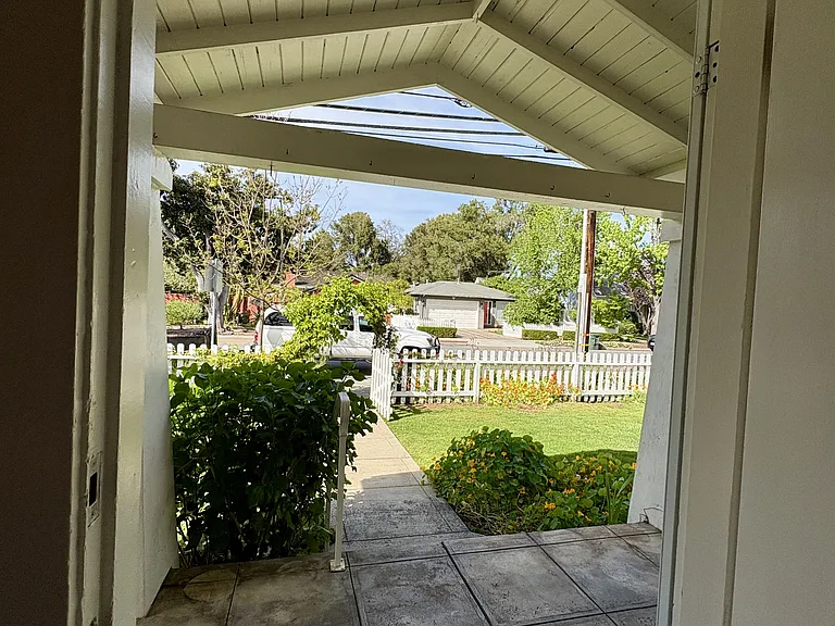 1122 Channing Ave — Photo 33