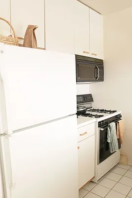Rented by Compass | media 20