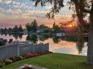 513 E Shelldrake Cir, Fresno, CA 93730