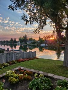 513 E Shelldrake Cir, Fresno, CA, 93730