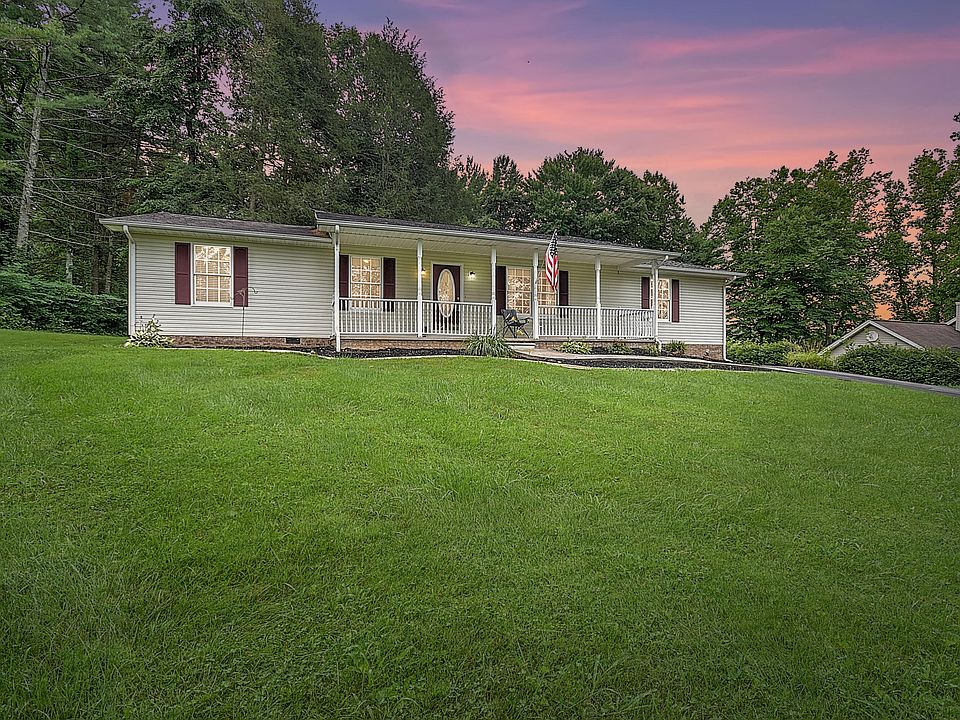 1st image of 170 Woodland Hts