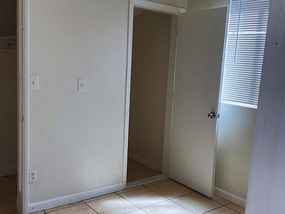 5th image of 6633 N 67th Ave #1