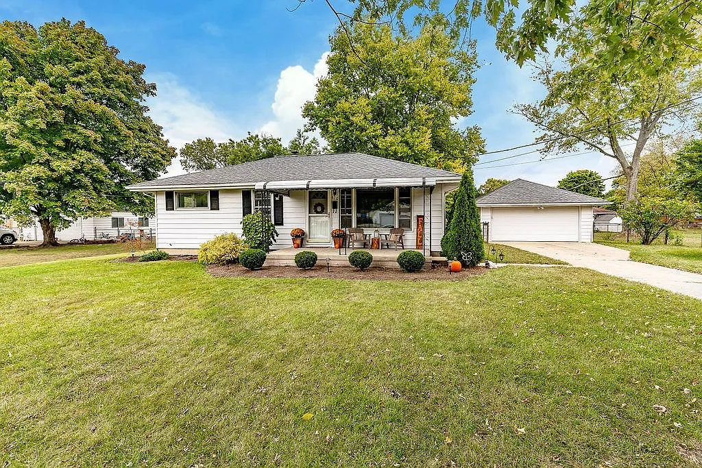 870 Doris Jane Ave photo 1