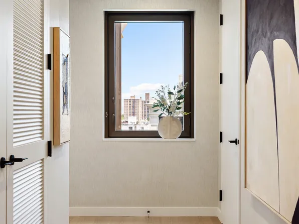 480 Kent Avenue image 5 of 26