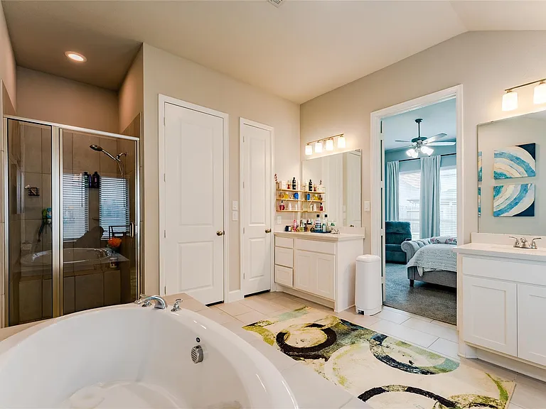 20430 Avelignese Way — Photo 18