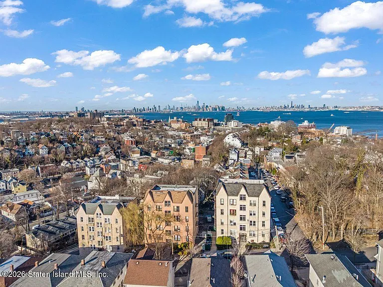 37 Avon Pl #4C — Photo 9