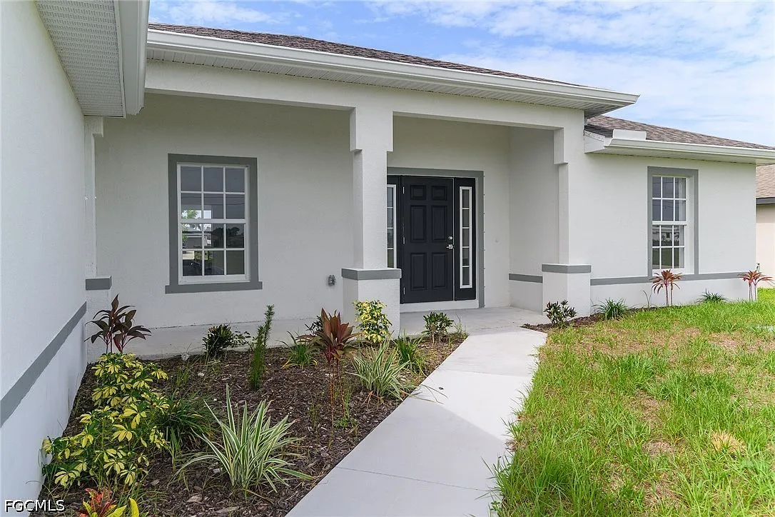 4 bed, 3.0 bath, 1683 sqft, $2,200 — Photo 1