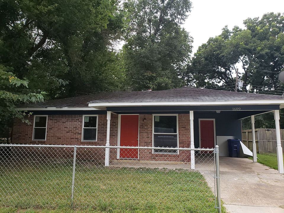1st image of 1609 Oakdale Cir