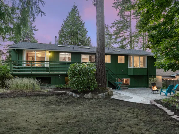 12822 NE 68th St, Kirkland, WA 98033