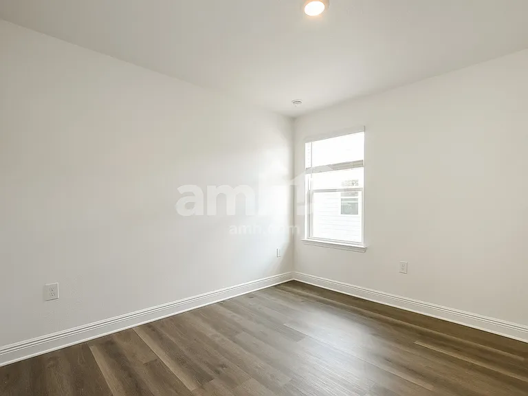 1529 Blue Nile Point — Photo 18