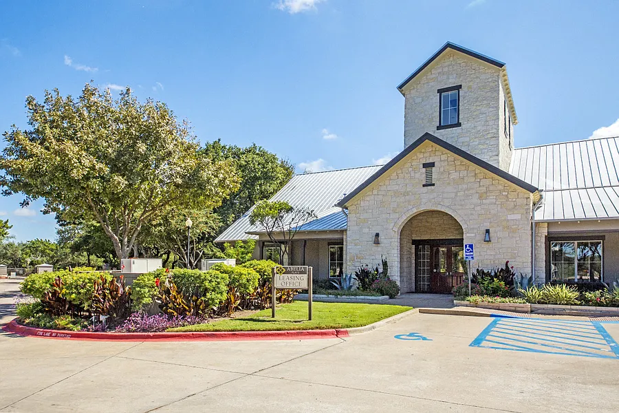 Abelia Flats — Photo 1