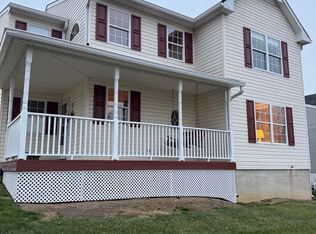 4312 Yorktown Dr, Upper Chichester, PA 19061