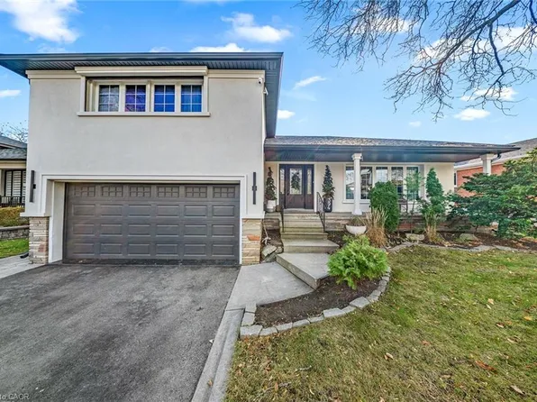 394 Tedwyn Dr, Mississauga, ON L5A 1J5