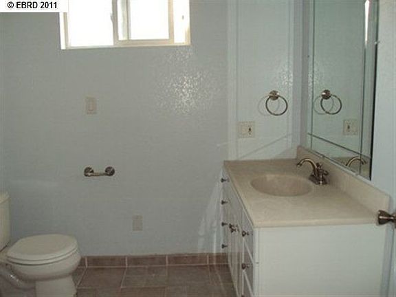 5th image of 876 Yuba St