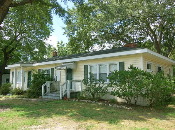 433 E 3rd St, Wendell, NC 27591