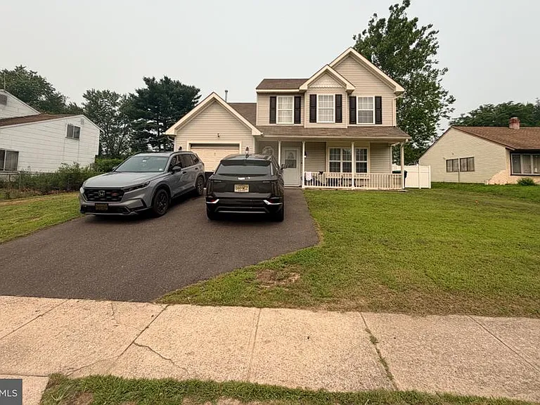 12 Peachton Ln — Photo 2