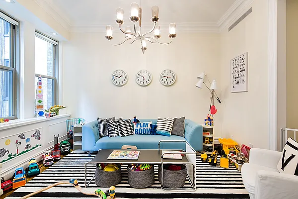 Rented by Sotheby's International Realty | media 22