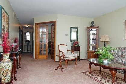 4th image of 304 Forest Ave