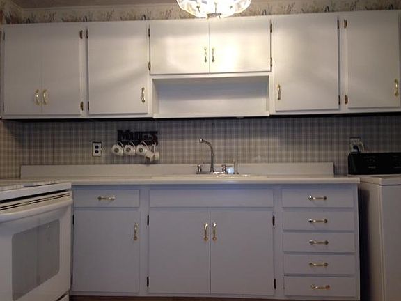 5th image of 2637 S Walcott St