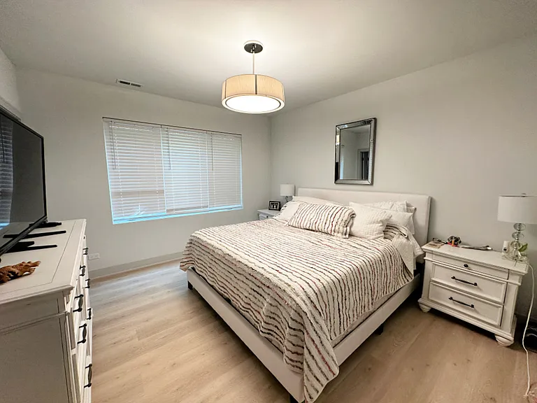 4420 S Prairie Ave #3 — Photo 9