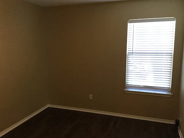 7837 Red Spring Rd — Photo 13