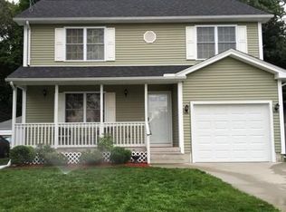 19 Wing St, Springfield, MA 01151