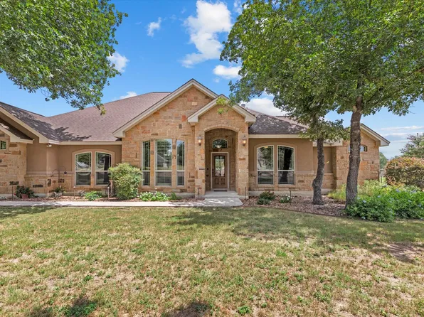 192 Copper Ridge Dr, La Vernia, TX 78121