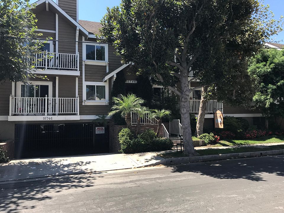 1st image of 10746 Blix St #110