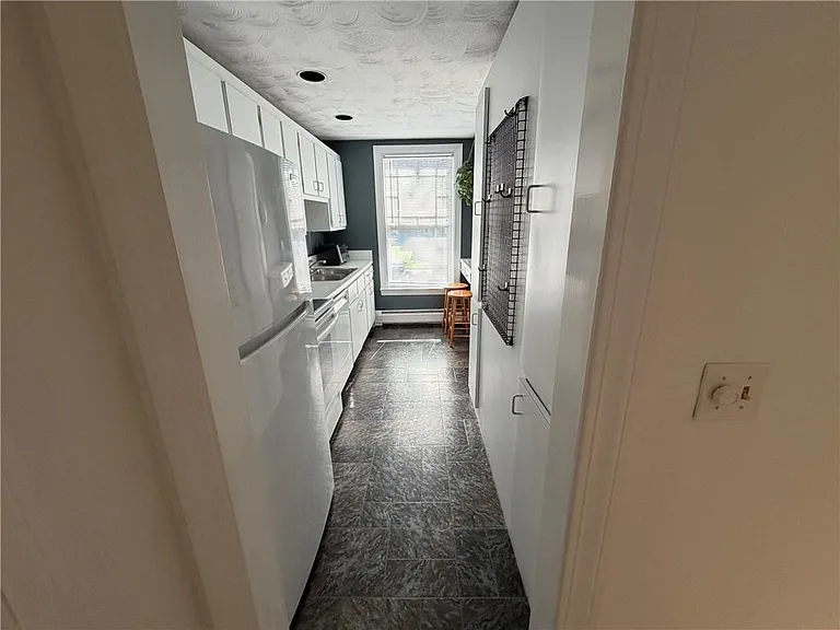 141 Narragansett Ave #2B — Photo 11