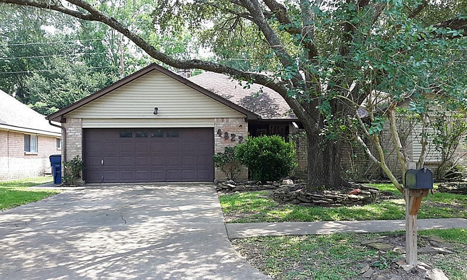 1st image of 4822 Pine Cliff Dr