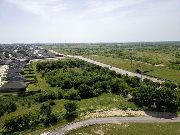 4th image of 6801 Lake Country Dr