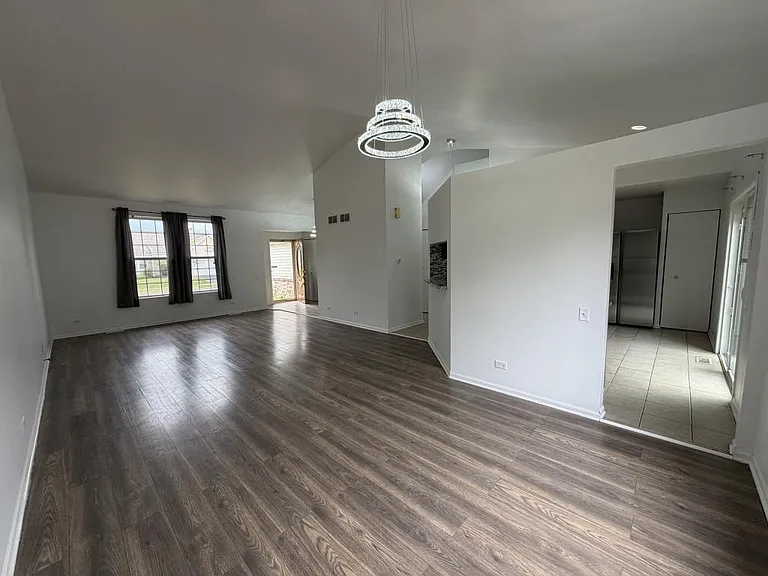 2354 Nantucket Ln — Photo 6