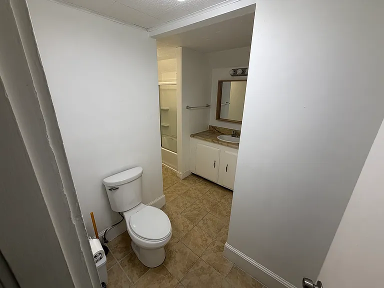 197 Nichols St #3 — Photo 9