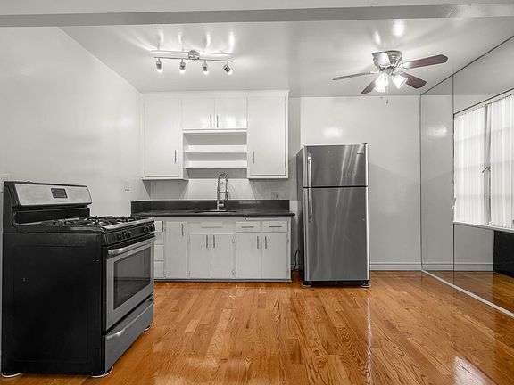 4th image of 6200 Fountain Ave #203