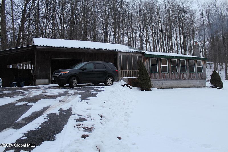 2nd image of 264 Kahn Road