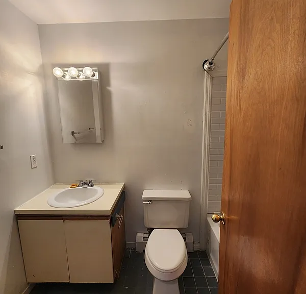 127 Union St #3 — Photo 6