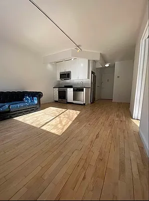 Rented by The Downtown LLC | media 30