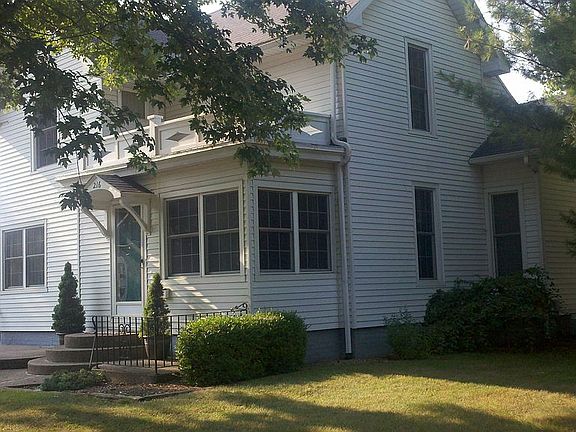 3rd image of 216 W Barnes Ave