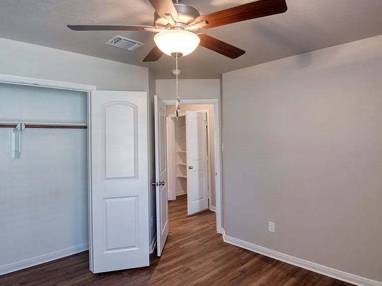 4110 Summer Haze Ct — Photo 20