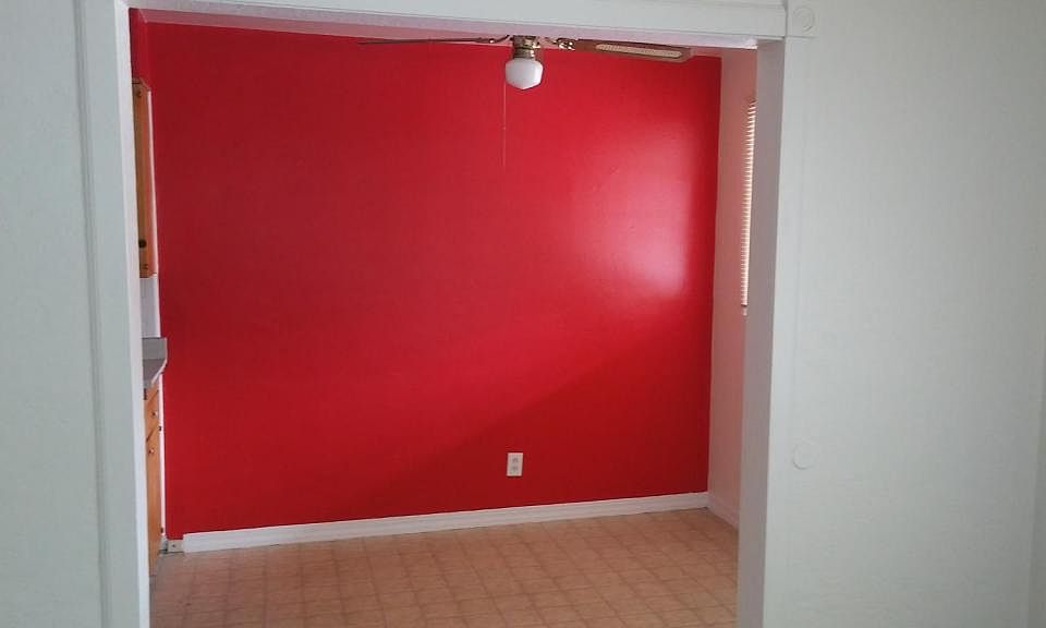 1st image of 1037 Palomas Dr SE APT C