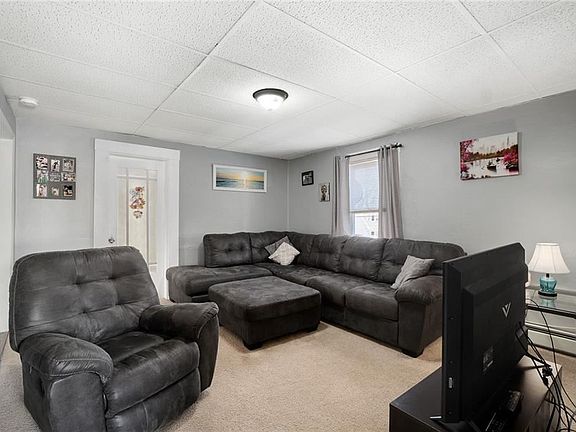 4th image of 14 Highland Ave