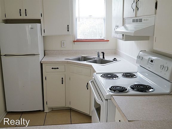 2nd image of 2506 8th Ave APT F