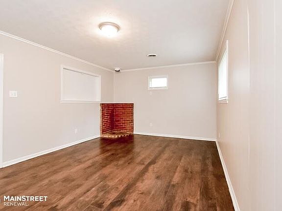 4th image of 4044 Navaho Ave