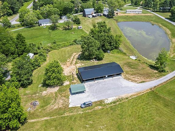 3rd image of 292 Park Hill Dr
